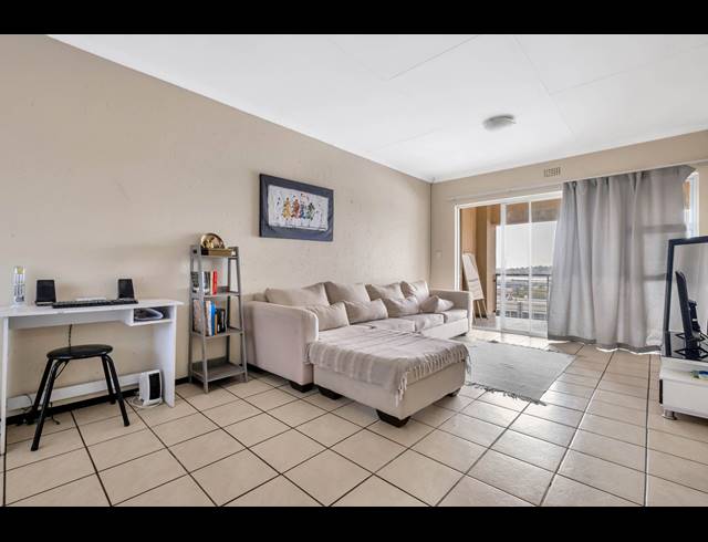 1 BEDROOM APARTMENT FOR SALE IN FERNDALE